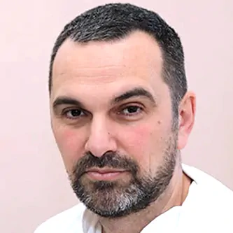 Dr Dušan Ristić