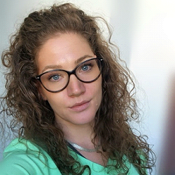 Dr Ivana Savković