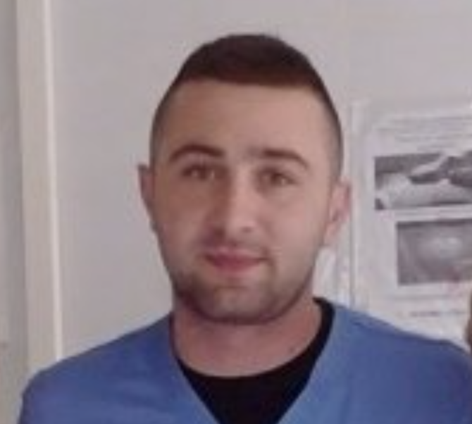 dr Savica Popov