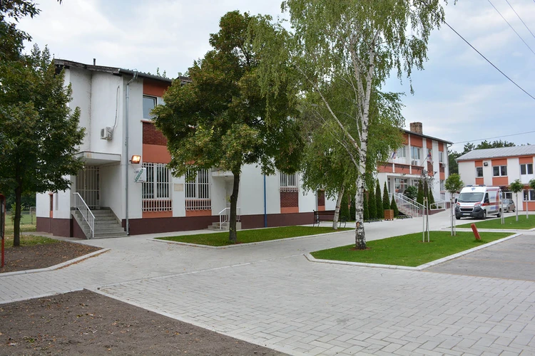 Dom zdravlja Opovo